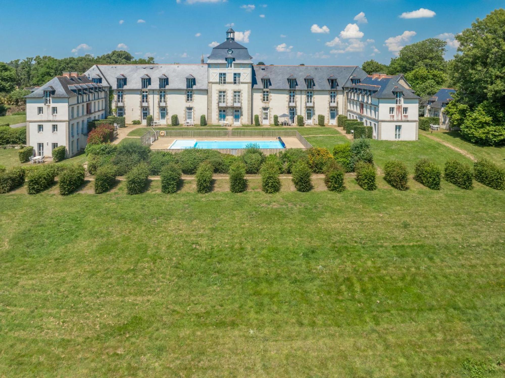 Apartment Chateau De Kergonano-10 By Interhome Baden Exterior foto